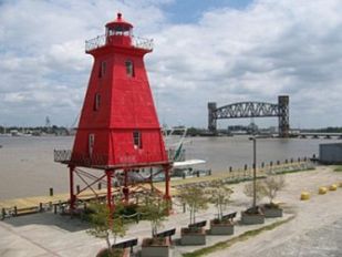 berwick_wharf_lighthouse